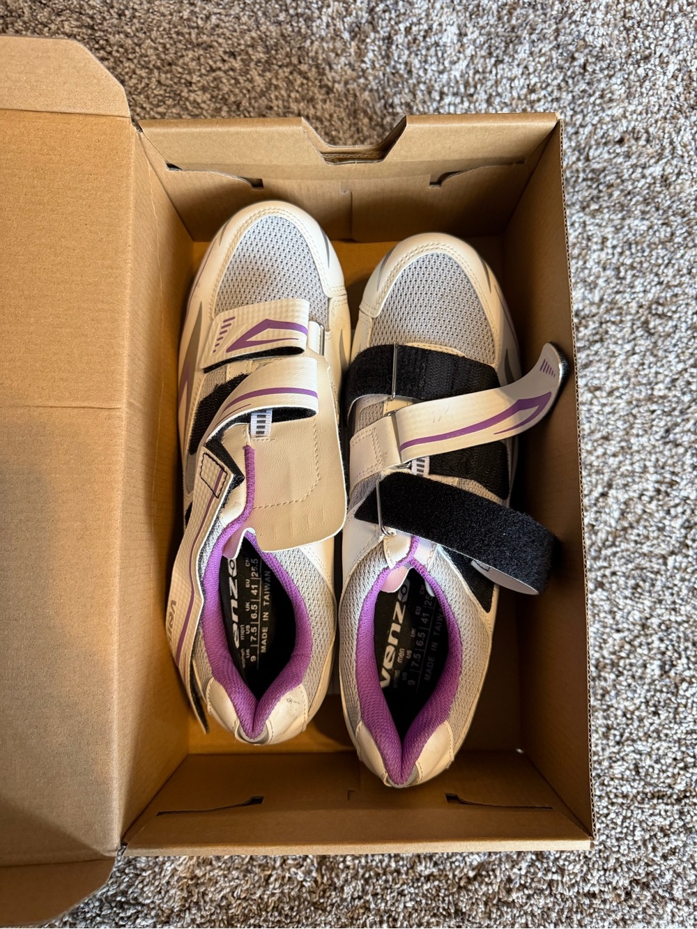 Venzo Athletic Hook-and-Loop Sneakers in White and Purple